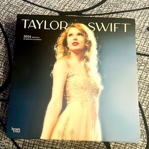 New Taylor Swift 2024 Official 16-Month Calendar